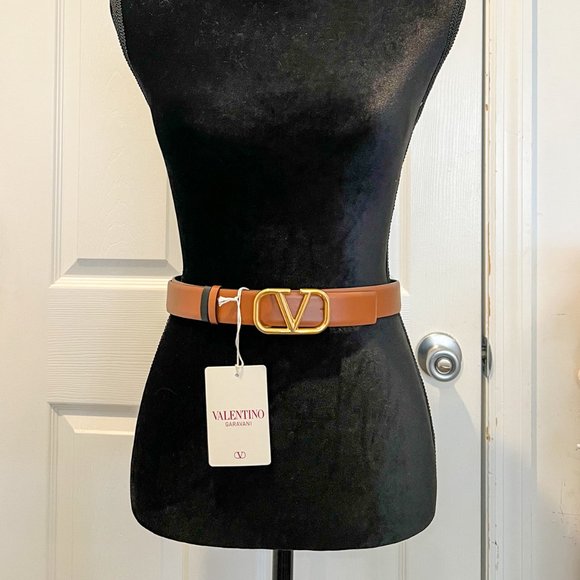 New Valentino Garavani V Logo Reversible Leather Belt - Size 95 cm, Retail $590 main image 10